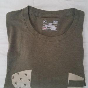 UNDER ARMOUR LOOSE FIT TEE